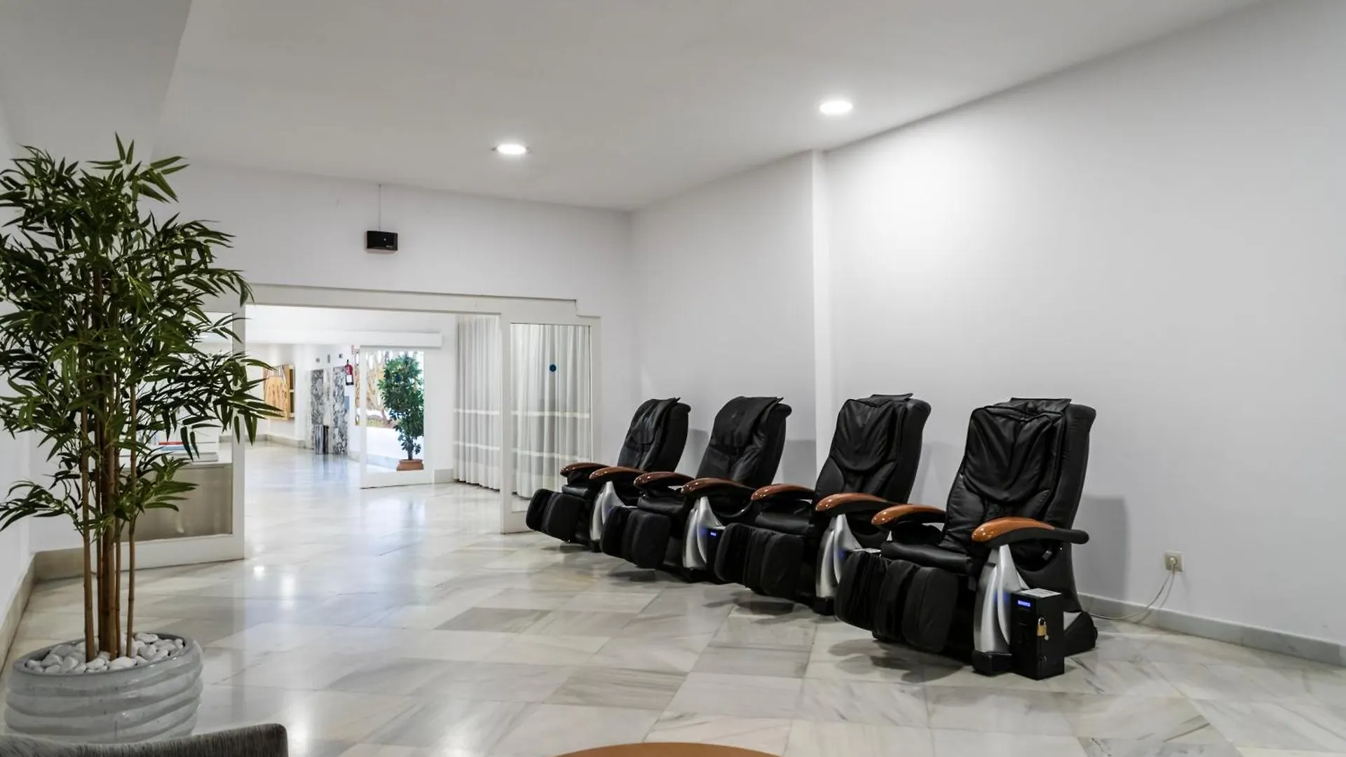 Sur Suites Palmeras 491 Fuengirola 0*,
