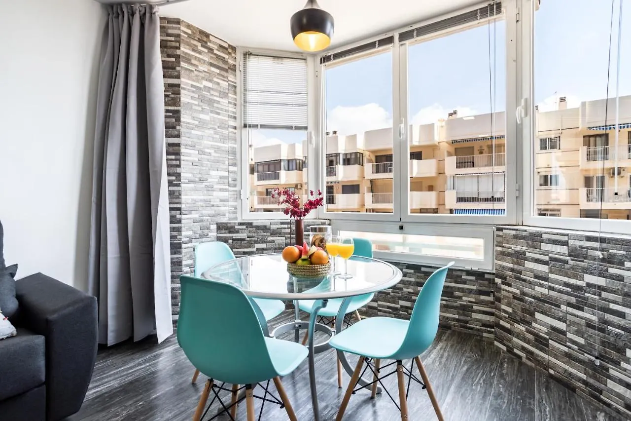 Sur Suites Palmeras 491 Fuengirola Appartement